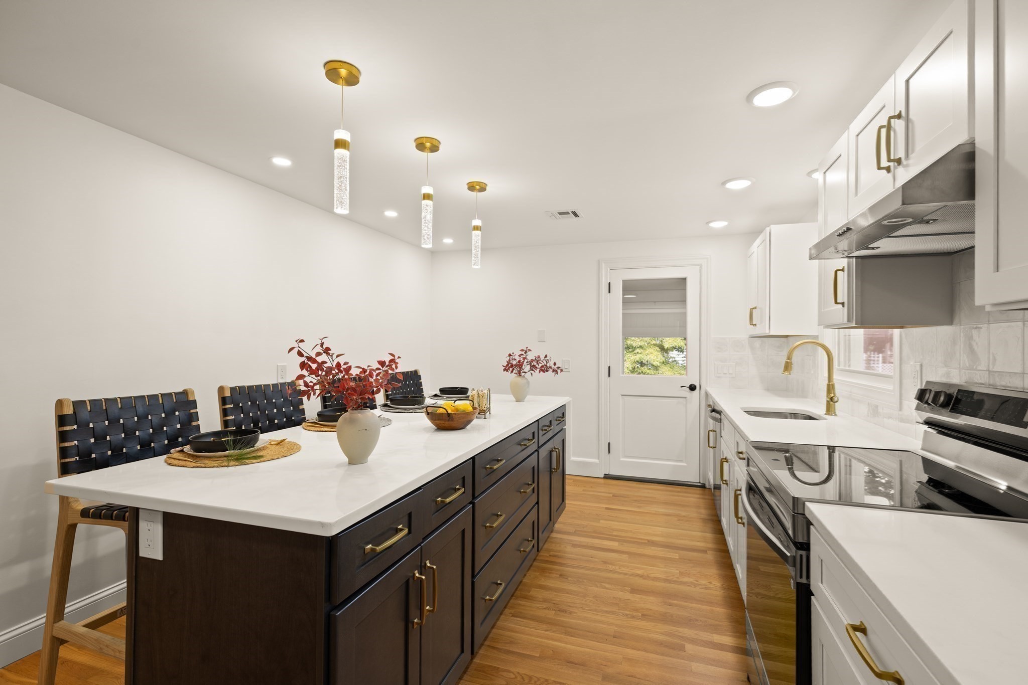 46 Bruce Road Norwood, MA 02062 - Photo 7 of 17 Gallery Image 7