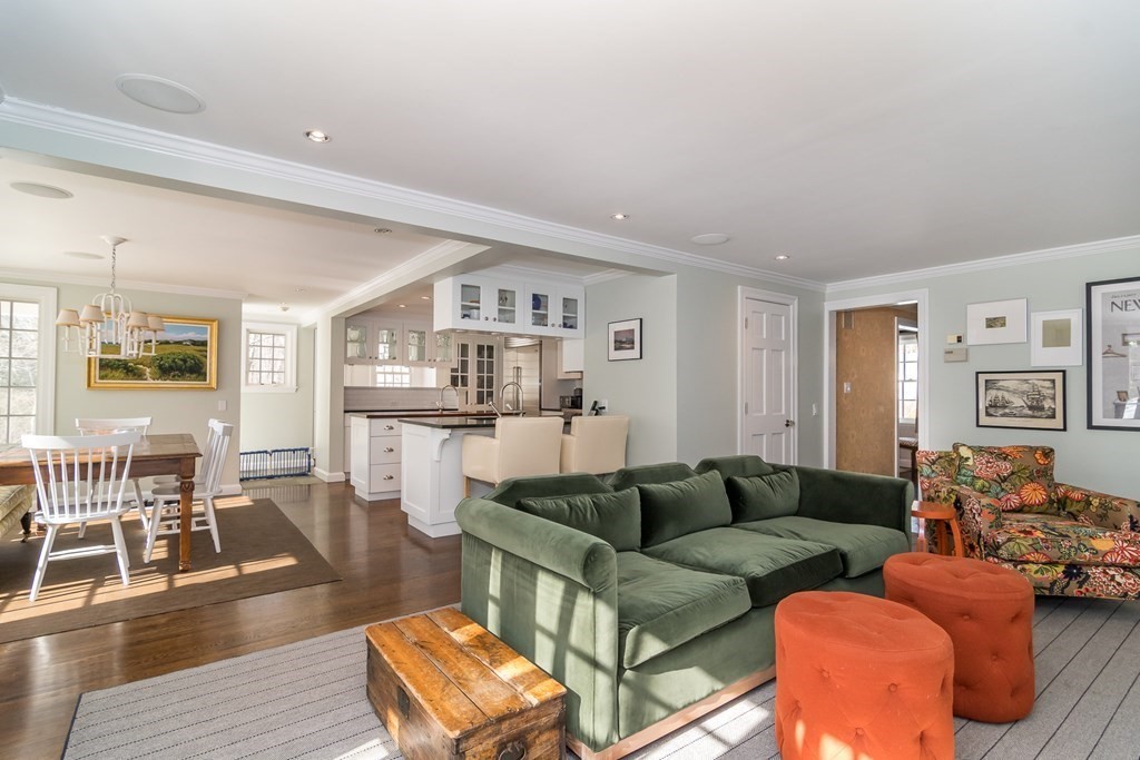 46 Yarmouth Road Wellesley, MA 02481 - Photo 16 of 30