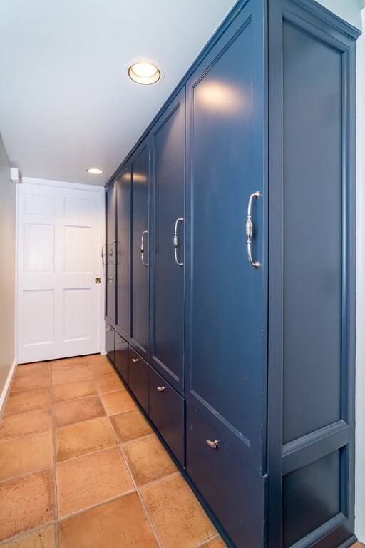 46 Yarmouth Road Wellesley, MA 02481 - Photo 27 of 30