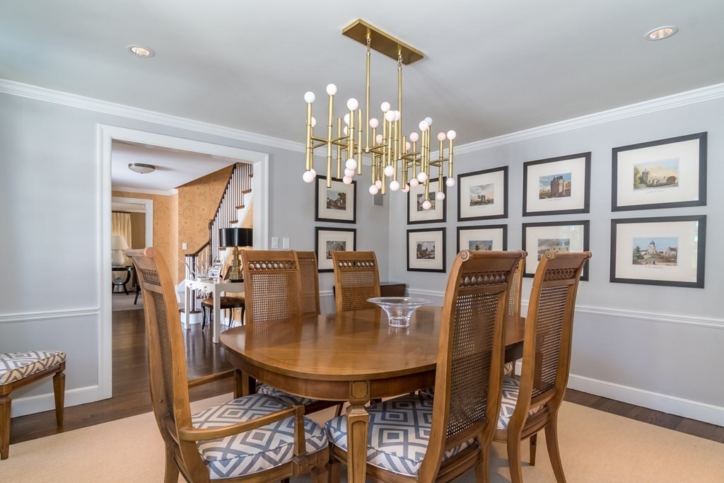 46 Yarmouth Road Wellesley, MA 02481 - Photo 8 of 30