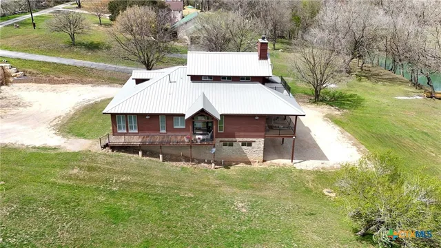 $1,300,000 | 398 Redbird Lane, Kingsbury, TX 78638