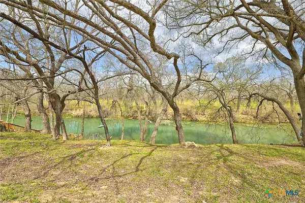 $1,300,000 | 398 Redbird Lane, Kingsbury, TX 78638
