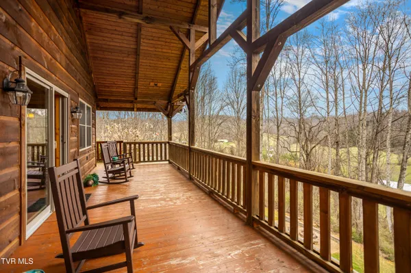 $575,000 | 31936 Faith Way, Meadowview, VA 24361