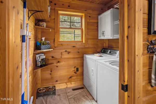 $575,000 | 31936 Faith Way, Meadowview, VA 24361