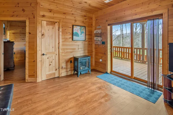 $575,000 | 31936 Faith Way, Meadowview, VA 24361