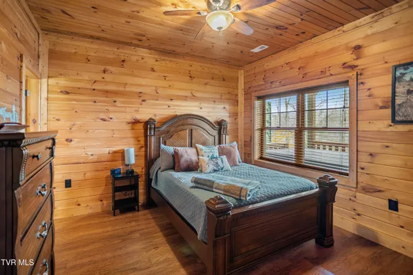 $575,000 | 31936 Faith Way, Meadowview, VA 24361