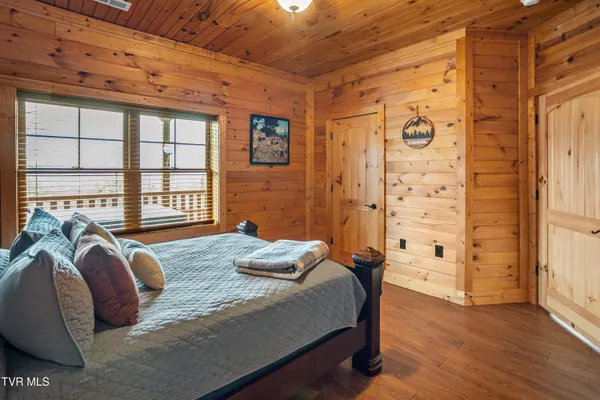 $575,000 | 31936 Faith Way, Meadowview, VA 24361