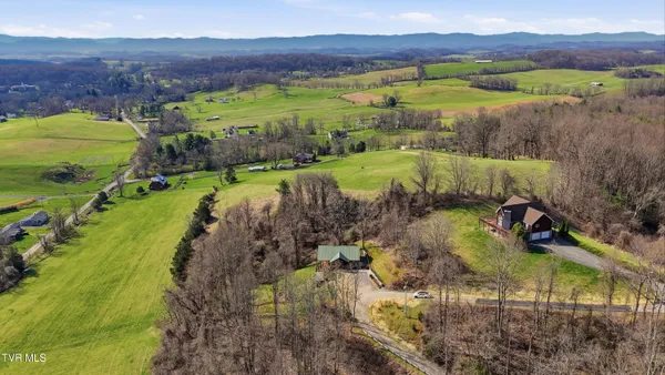 $575,000 | 31936 Faith Way, Meadowview, VA 24361