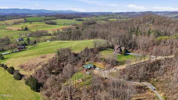 $575,000 | 31936 Faith Way, Meadowview, VA 24361