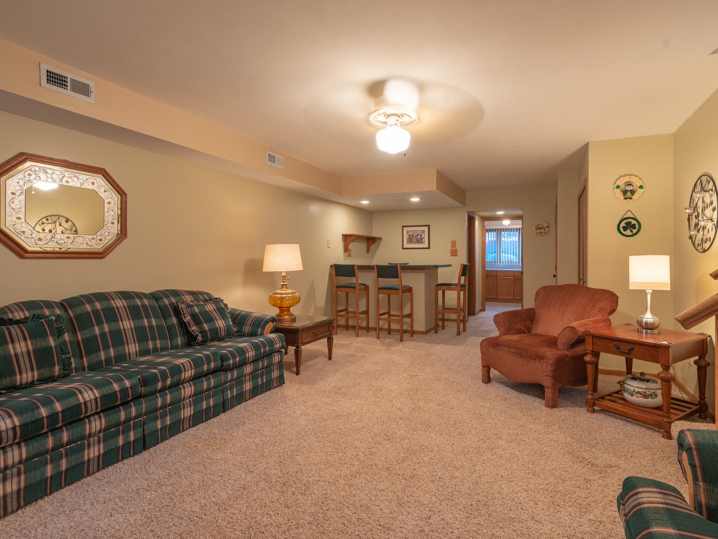 17841 Maine Court Orland Park, IL 60467 - Photo 19 of 29 a living room with furniture