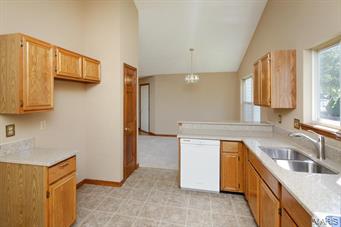 267 Cleta Court Ballwin, MO 63021 - Photo 6 of 15 Gallery Image 6
