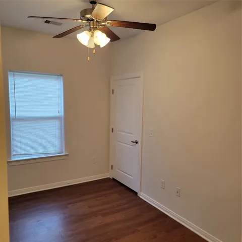 $1,850 | 322 7th Avenue North, Texas City, TX 77590