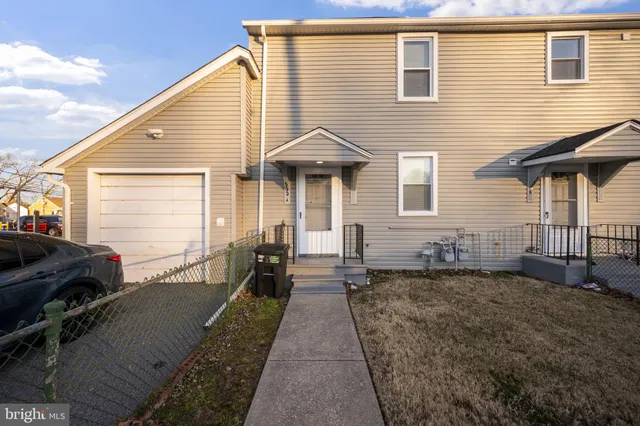 $1,800 | 555 South Marlyn Avenue, Essex, MD 21221