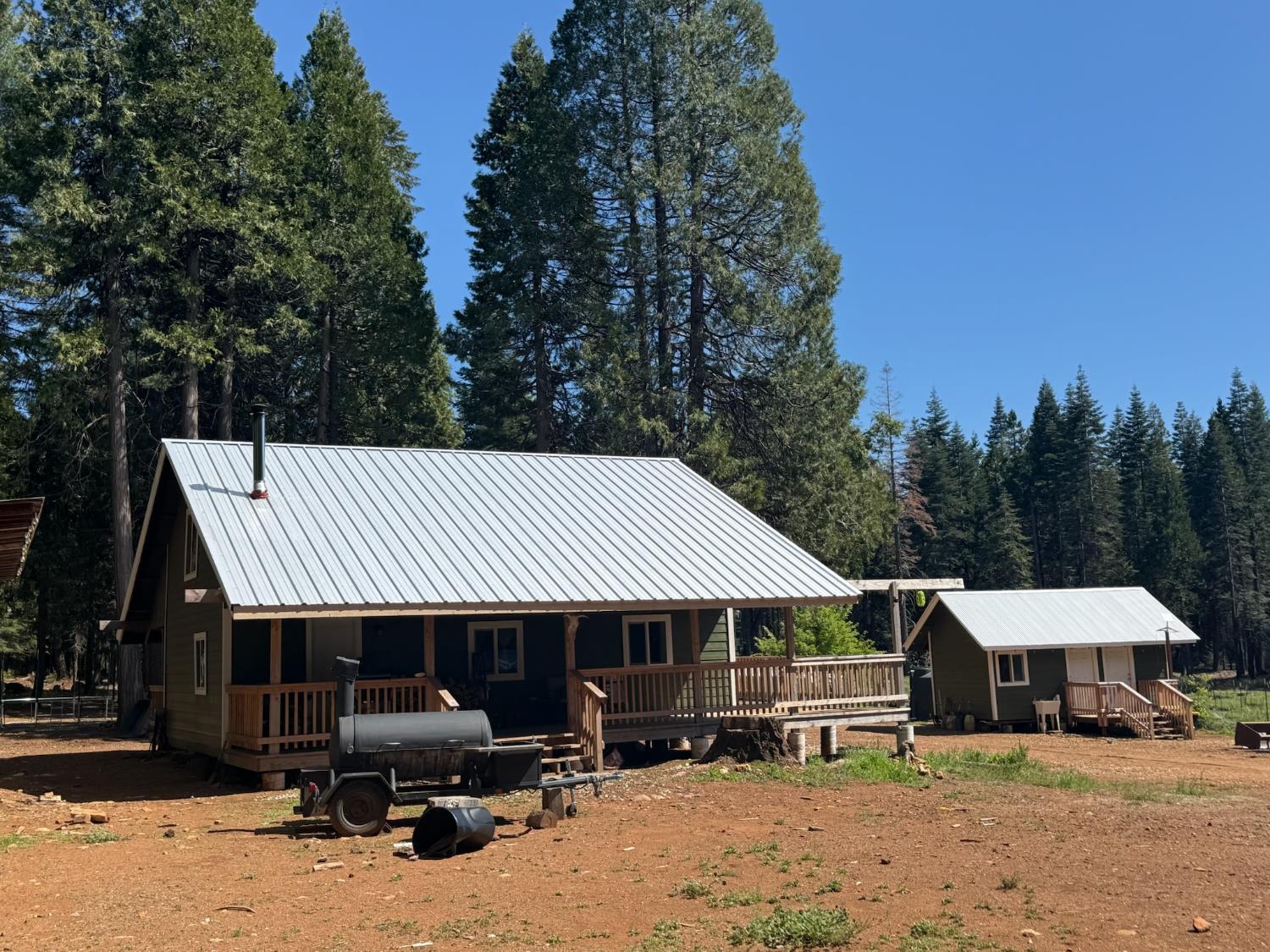 14940 Chalk Bluff Road Nevada City, CA 95959 - Photo 5 of 29 an outdoor space with patio
