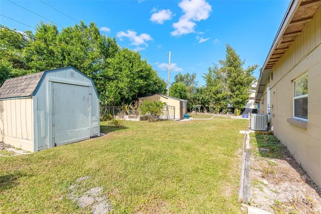 a house view with a outdoor space