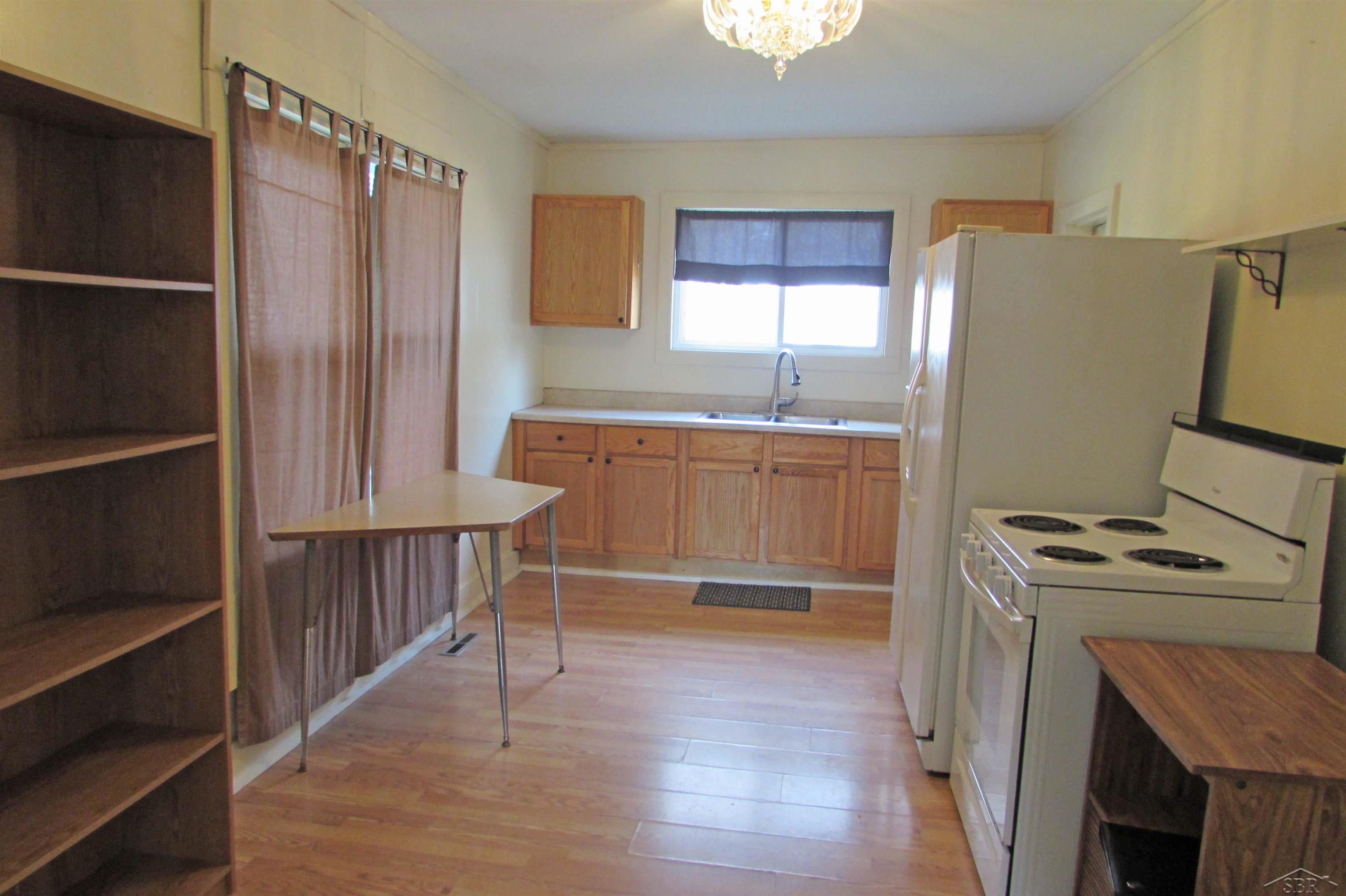 307 North Line Street Chesaning, MI 48616 - Photo 6 of 23