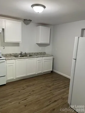 $1,050 | 2322 Shade Tree Street, Unit 2, Connelly Springs, NC 28612