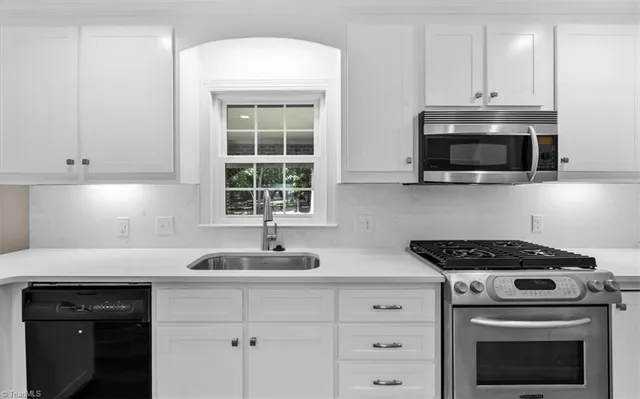 $799,900 | 2193 Berkley Lane, Asheboro, NC 27205