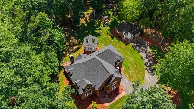 $799,900 | 2193 Berkley Lane, Asheboro, NC 27205