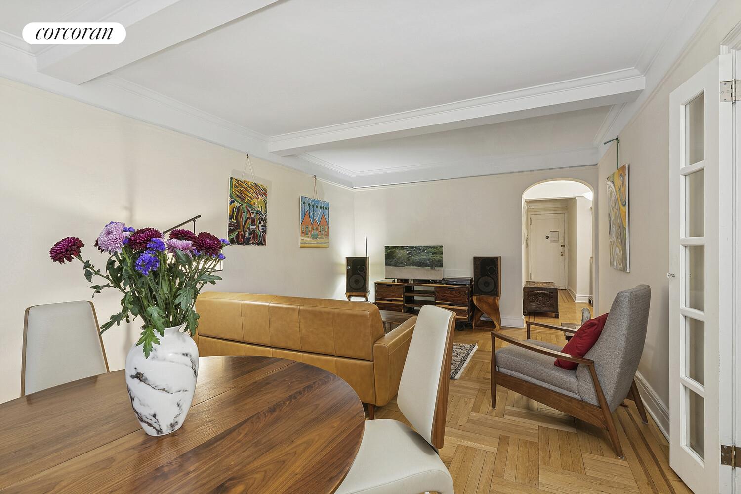 325 East 79th Street, Unit 2D Manhattan, NY 10075 - Photo 3 of 14