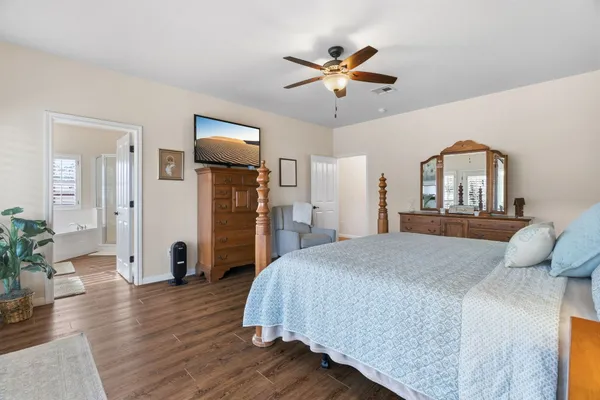 $719,900 | 21007 Newhaven Cove, Lago Vista, TX 78645