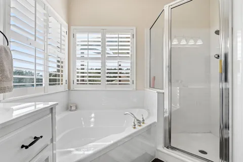 $749,900 | 21007 Newhaven Cove, Lago Vista, TX 78645