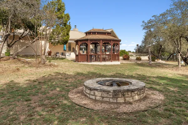 $719,900 | 21007 Newhaven Cove, Lago Vista, TX 78645