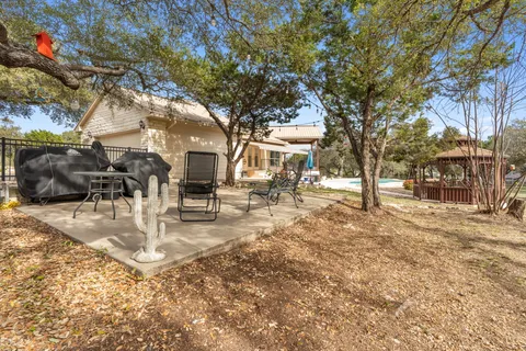 $749,900 | 21007 Newhaven Cove, Lago Vista, TX 78645