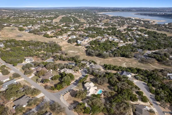 $719,900 | 21007 Newhaven Cove, Lago Vista, TX 78645