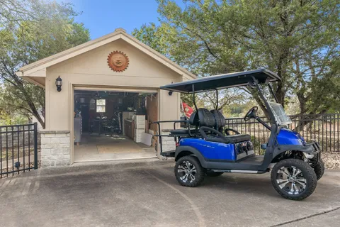 $749,900 | 21007 Newhaven Cove, Lago Vista, TX 78645