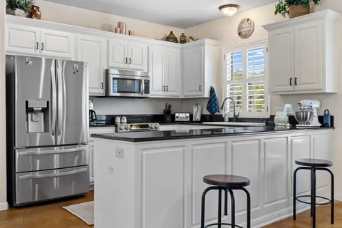 $749,900 | 21007 Newhaven Cove, Lago Vista, TX 78645