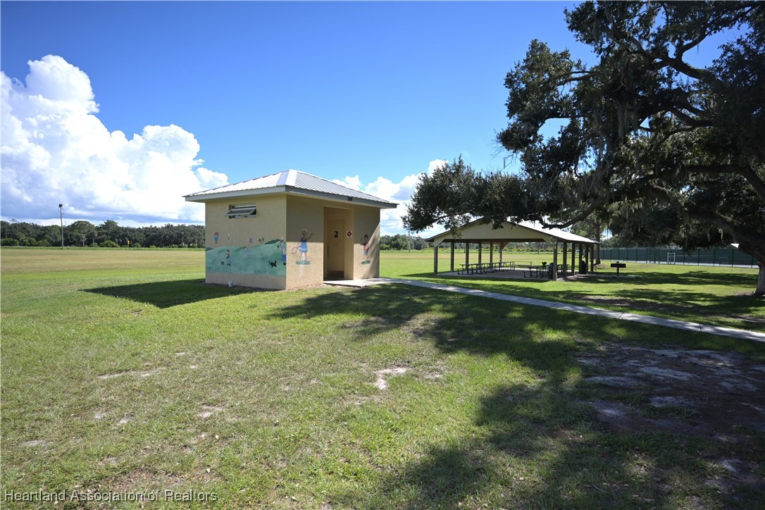 7508 Rolling Road Sebring, FL 33876 - Photo 9 of 13 Community Park