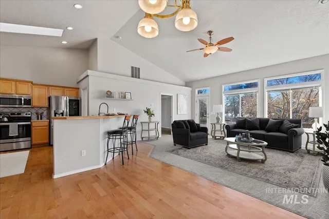 $474,900 | 6624 West Plantation Lane, Garden City, ID 83714