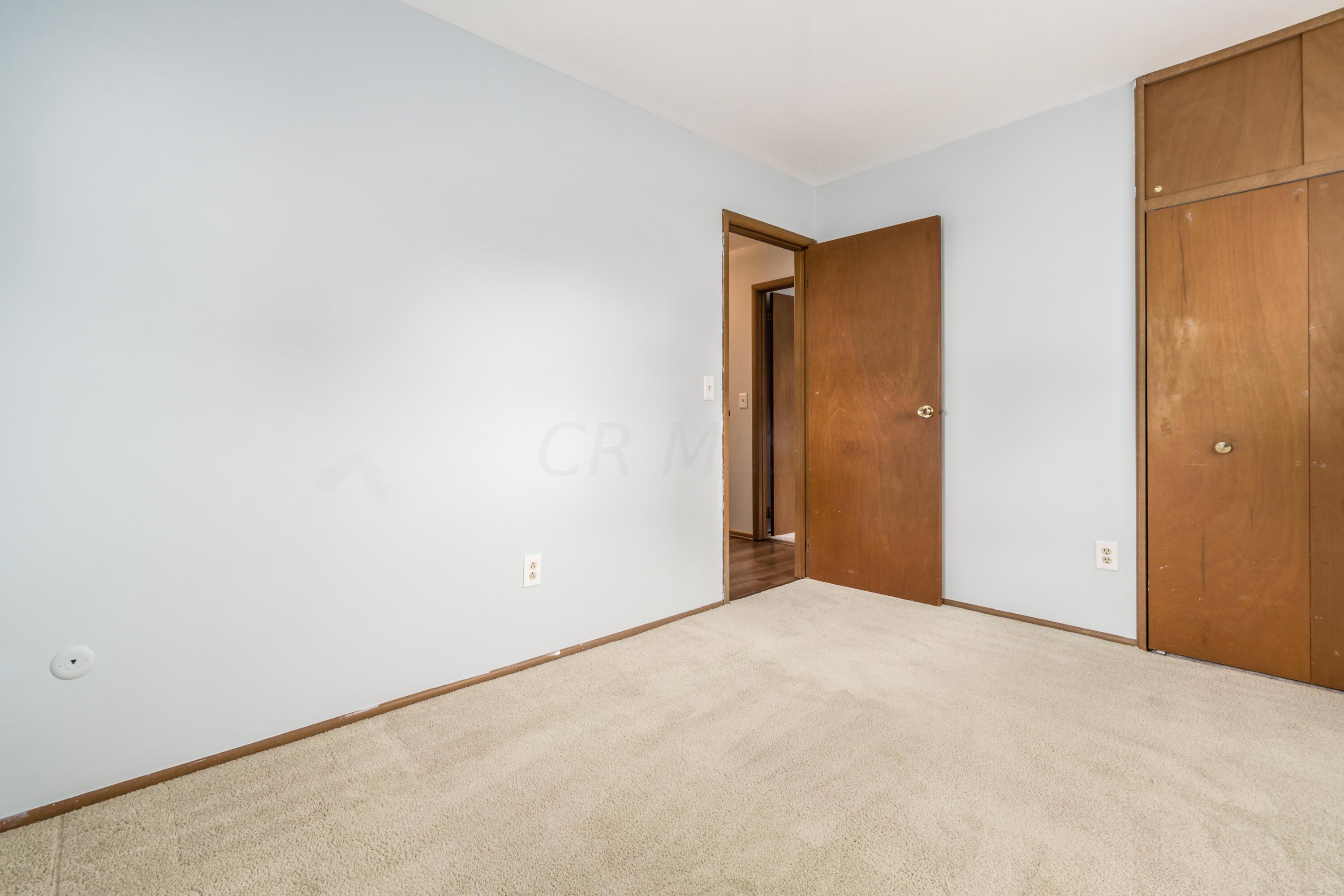 252 Dunchurch Road Columbus, OH 43230 - Photo 20 of 37 S_-_252_Dunchurch_Rd_-_040