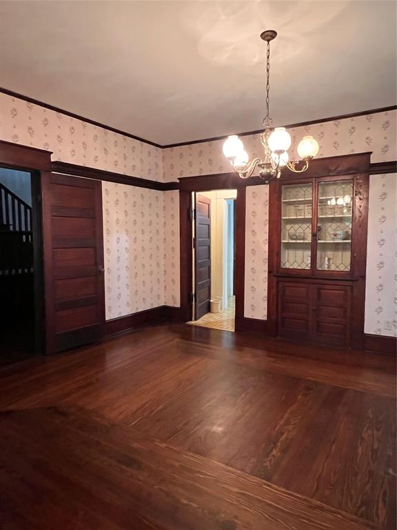 505 North Elm Street Comanche, TX 76442 - Photo 8 of 40 a view of a indoor garage