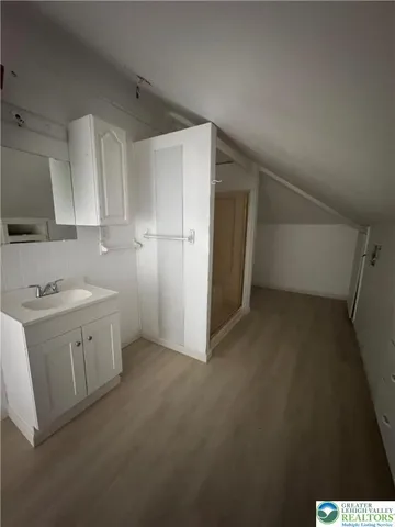 $1,025 | 2 West Market Street, Unit 4 3, Gratz, PA 17030