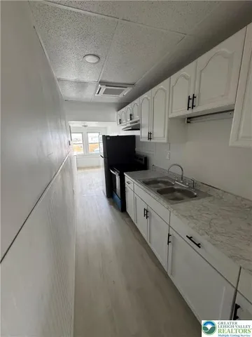 $1,025 | 2 West Market Street, Unit 4 3, Gratz, PA 17030