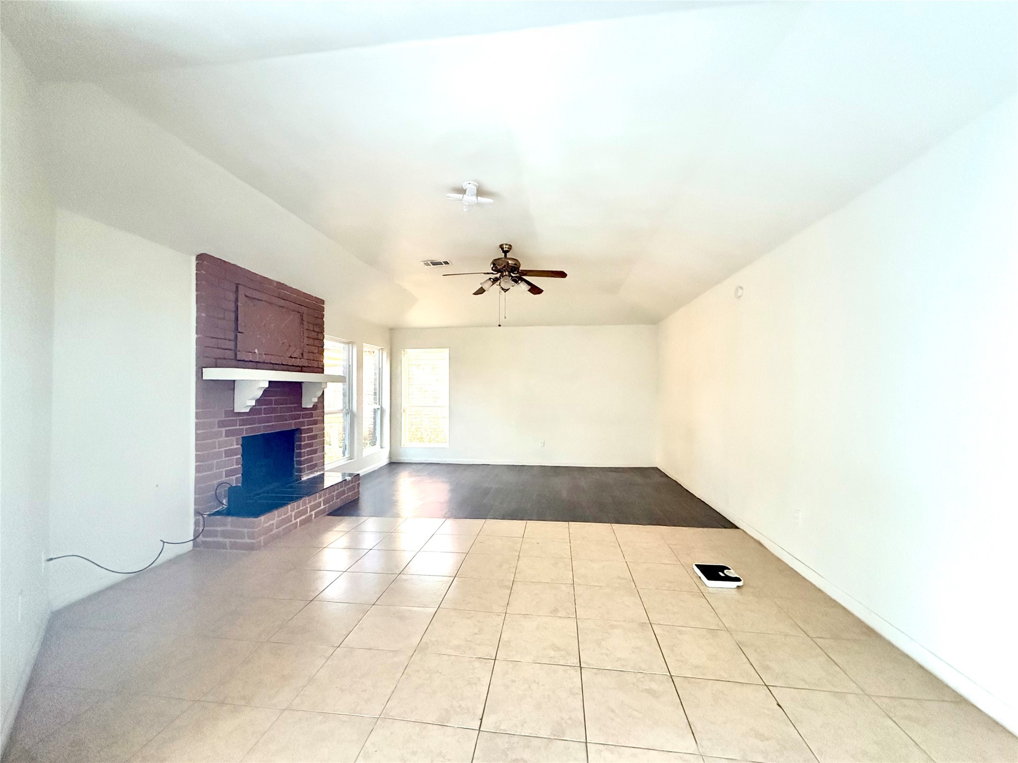 3918 Summit Valley Drive Houston, TX 77082 - Photo 2 of 12