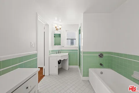 $2,495,000 | 361 North Mansfield Avenue, Los Angeles, CA 90036