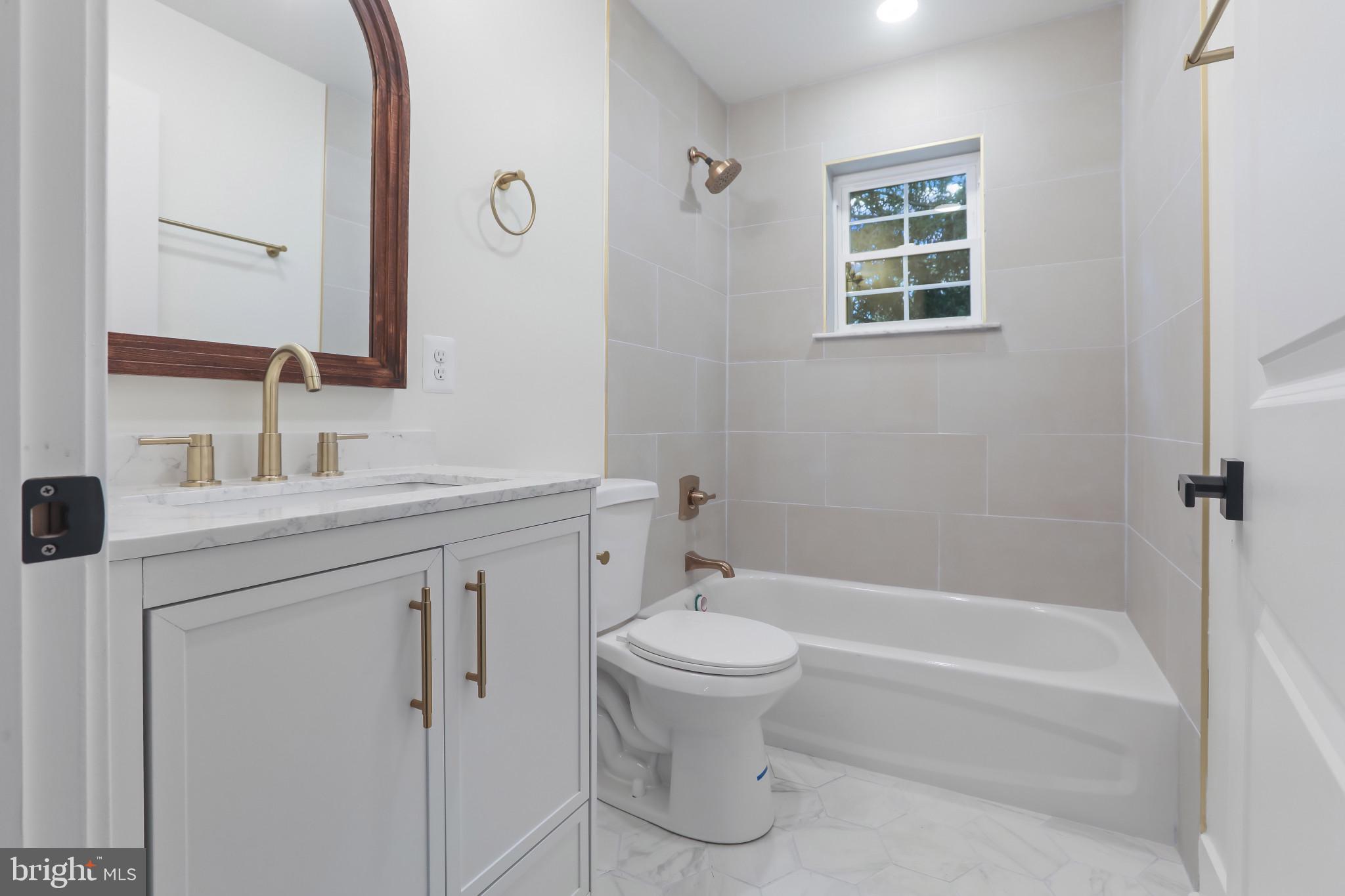 2801 Baublitz Road Owings Mills, MD 21117 - Photo 18 of 31 Hall Bath