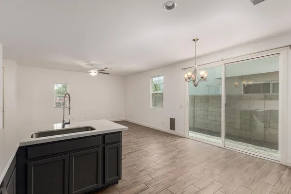 $2,295 | 5552 South Dillon, Mesa, AZ 85212