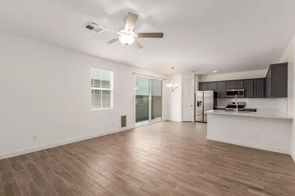 $2,295 | 5552 South Dillon, Mesa, AZ 85212