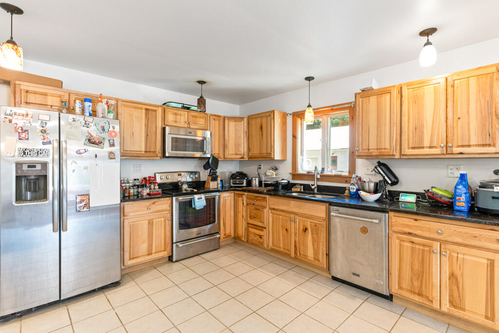 25 Main Street Gray, ME 04039 - Photo 11 of 30 Kitchen