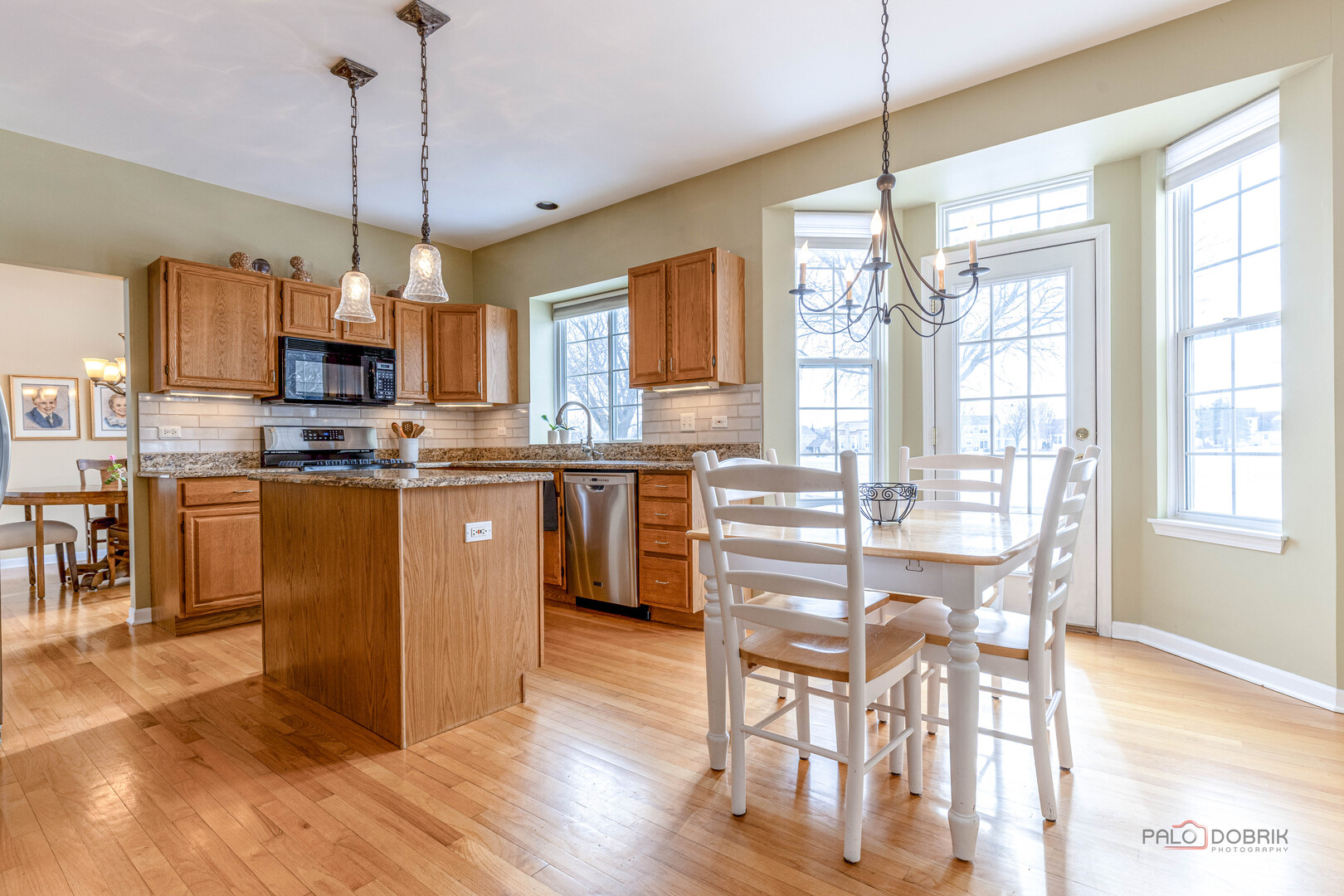 1317 Liverpool Lane Mundelein, IL 60060 - Photo 10 of 53