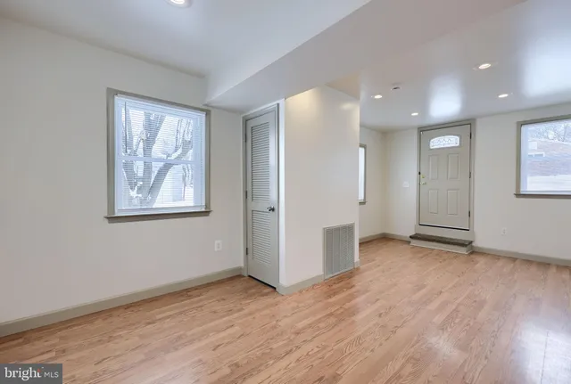 $279,900 | 9 Dixie Drive, Red Lion, PA 17356