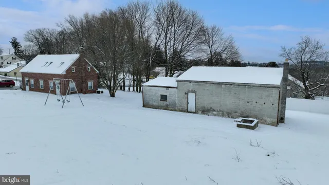 $279,900 | 9 Dixie Drive, Red Lion, PA 17356