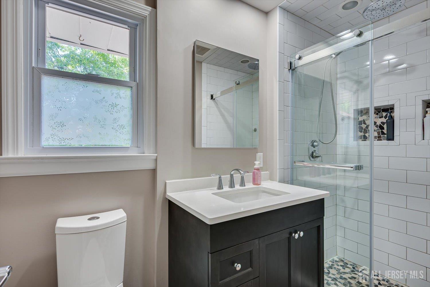9 Clive Hills Road Edison, NJ 08820 - Photo 27 of 44