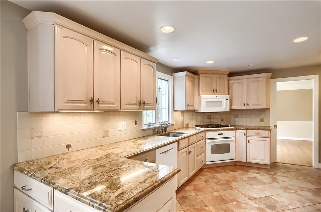 8163 Post Road Allison Park, PA 15101 - Photo 8 of 25 Gallery Image 8