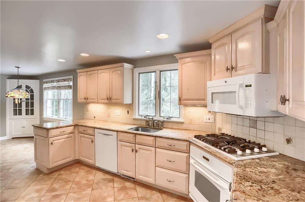 8163 Post Road Allison Park, PA 15101 - Photo 9 of 25 Gallery Image 9