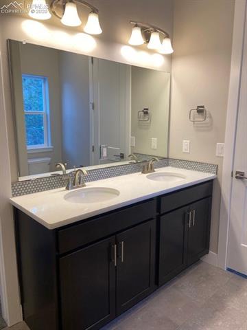 5354 Old Star Ranch View Colorado Springs, CO 80906 - Photo 7 of 15 Guest bath